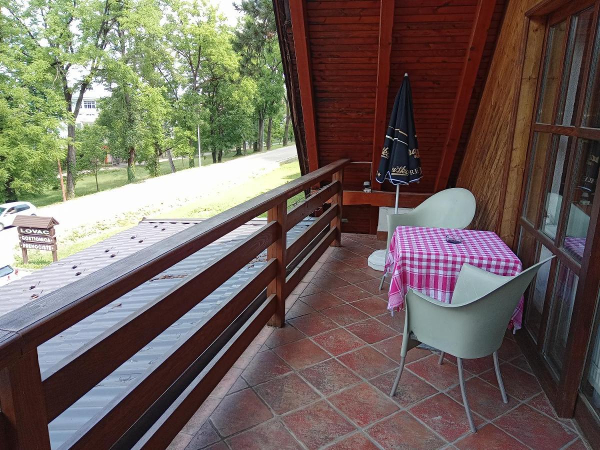 Prenociste/Restoran Lovac Hotel บีฮัช ภายนอก รูปภาพ